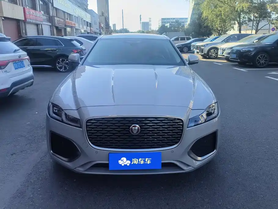 Jaguar XFL 2025 2025 2.0T P250 FWD Luxury Edition