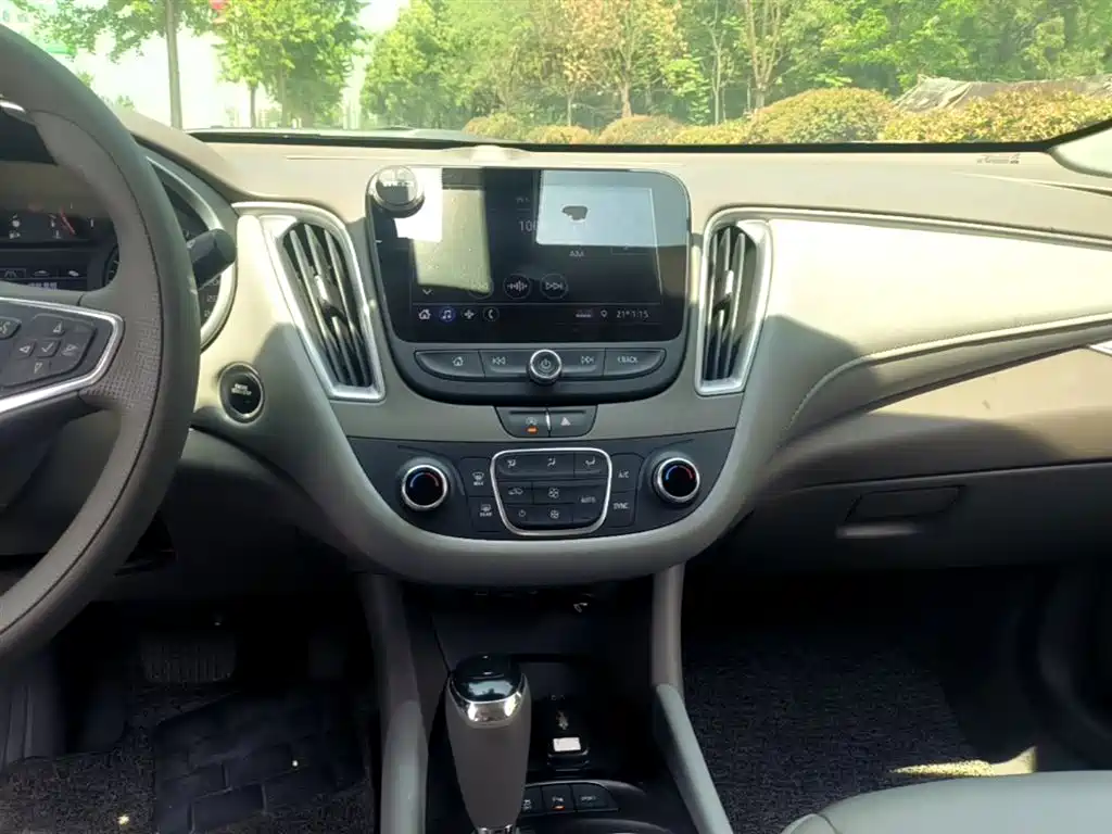Chevrolet Malibu XL 2019 535T CVT Sharp Edition фото 13