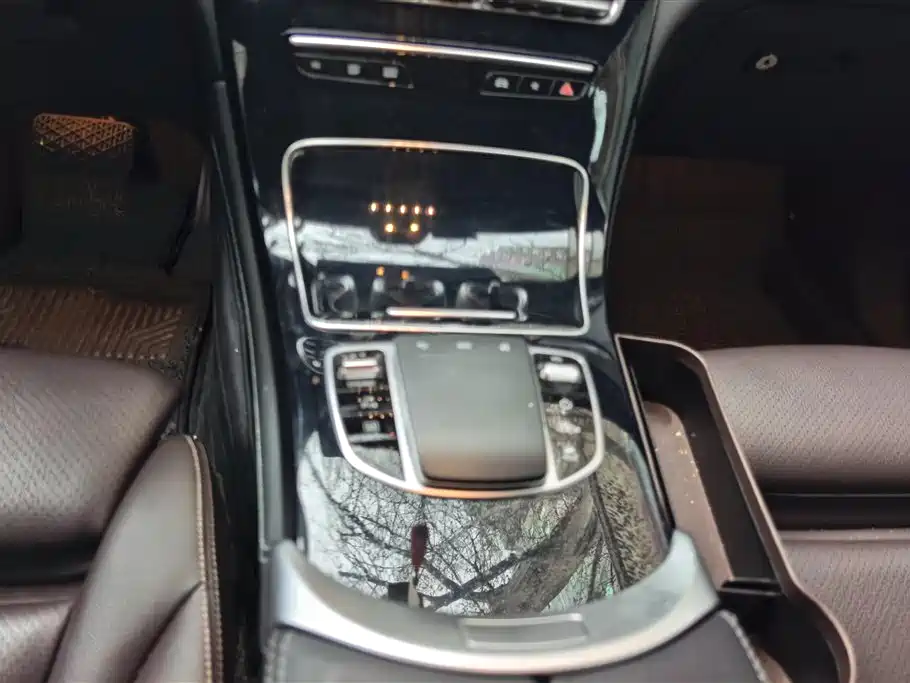 Mercedes-Benz GLC 2022 Facelift II GLC 260 L 4MATIC Sport Model фото 16