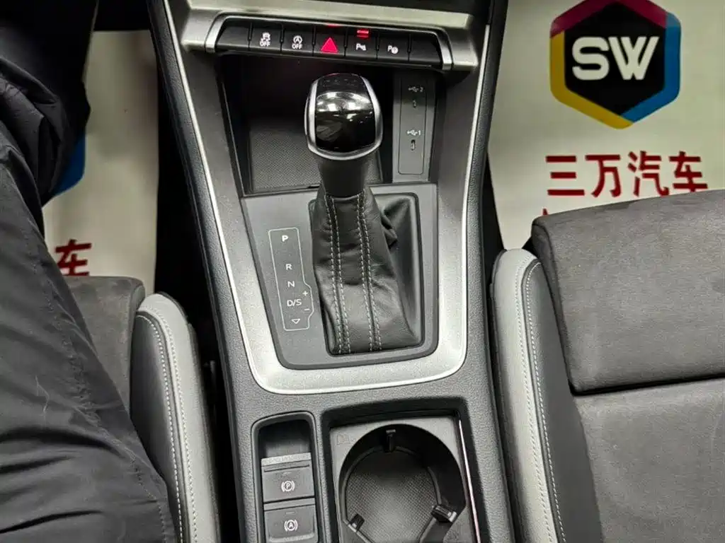 Audi Q3 2022 35 TFSI Fashion Dynamic фото 14
