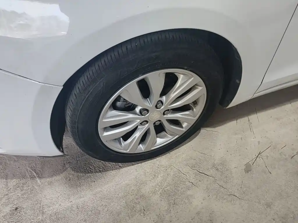 Фото 23 - Buick Excelle