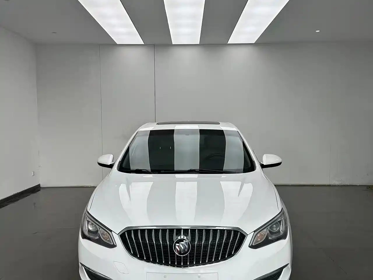 Buick Excelle 2015 15N Automatic Elite фото 2