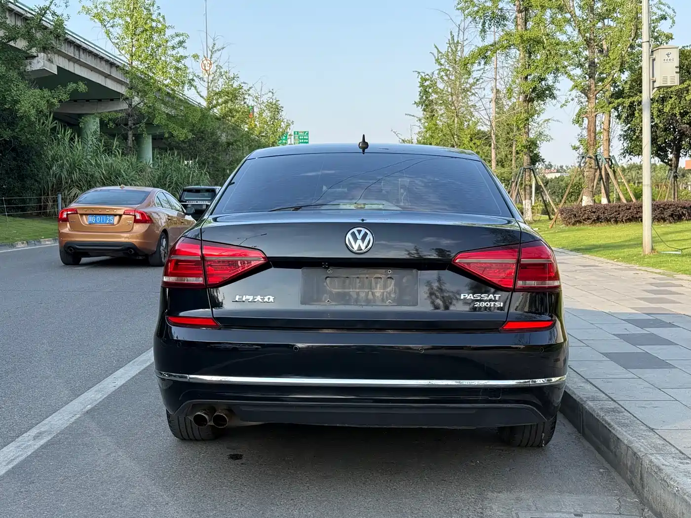Volkswagen Passat 2017 280TSI DSG Prestige фото 20