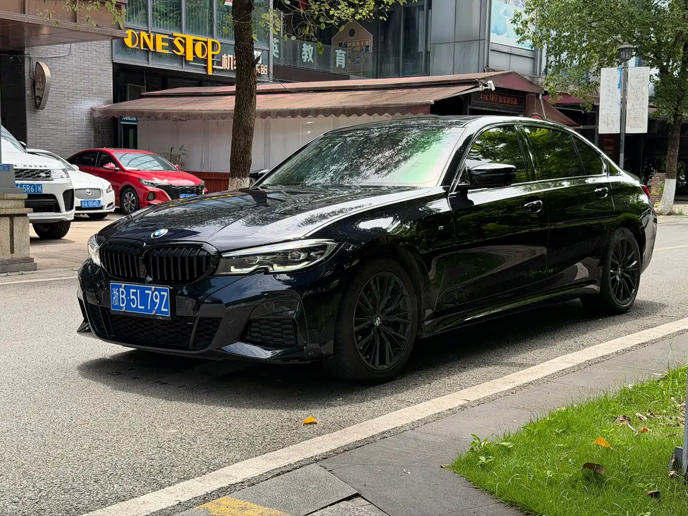 BMW 3 Series 2022 325Li M Sport Shadow Edition