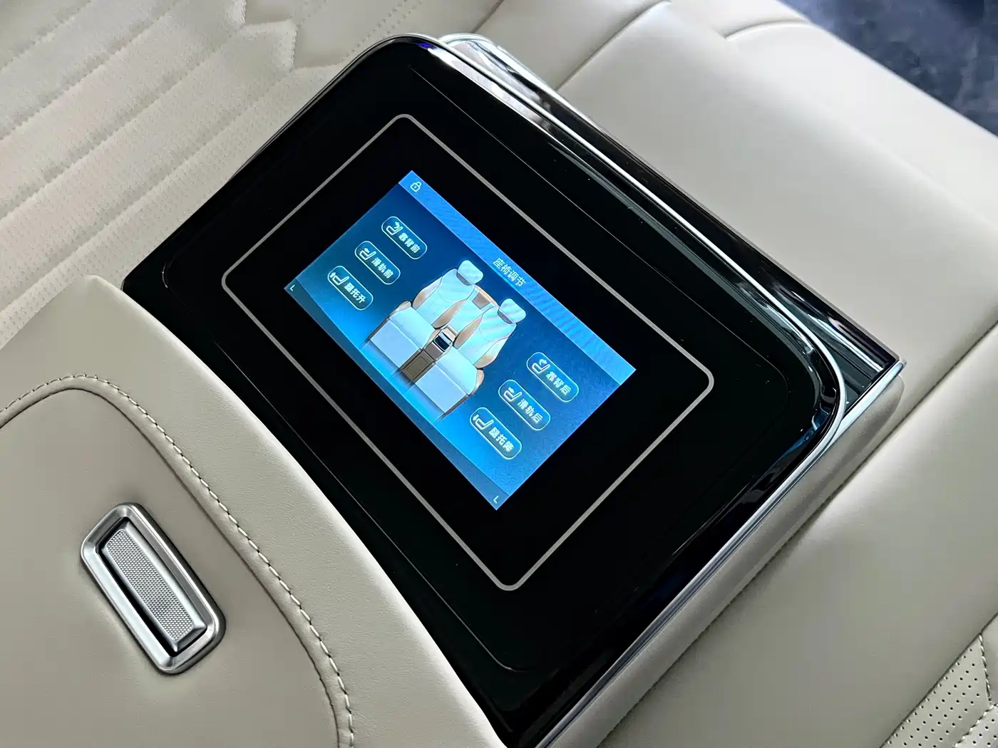 Mercedes-Benz V-Class 2024 V 300 L Long Wheelbase Luxury Edition фото 22