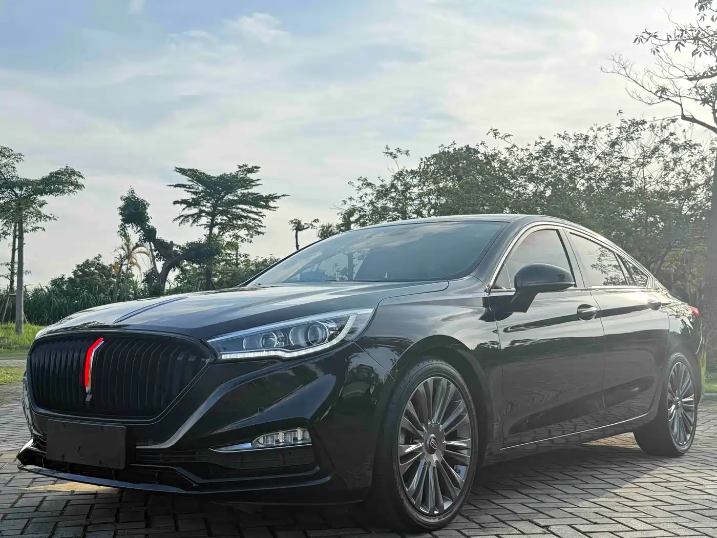 Hongqi H5 2020 1.8T Automatic Smart Connection Qi Enjoy Edition