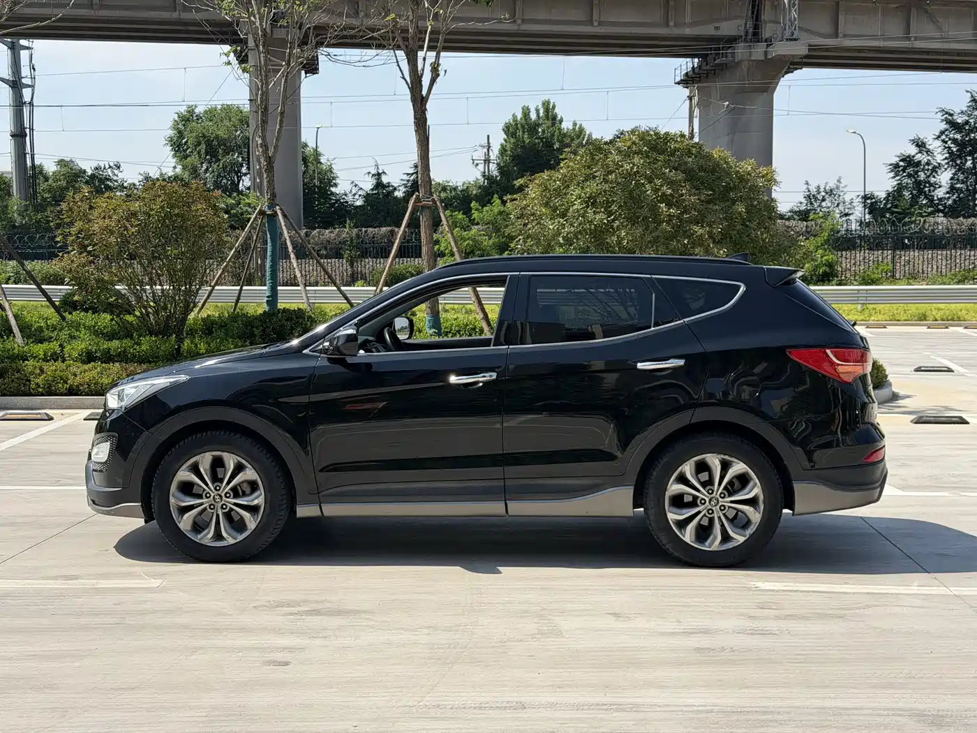 Hyundai Santa Fe (Import) 2013 2013 3.0L 4WD Premium Edition 7-Seater Euro V