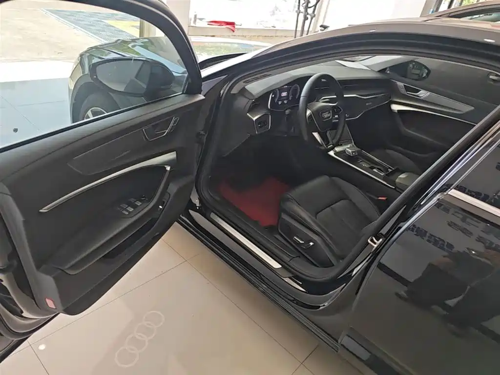 Audi A6L 2023 45 TFSI Premium Selection Elegance фото 12