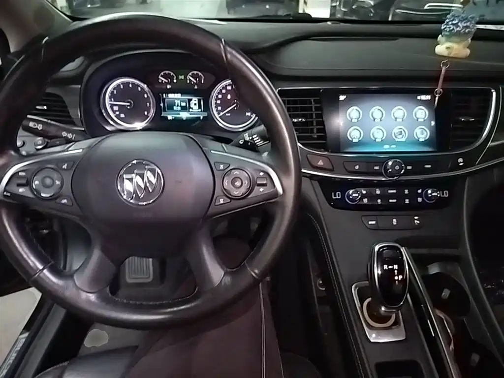 Buick LaCrosse 2018 Model 20T Elite Edition фото 10