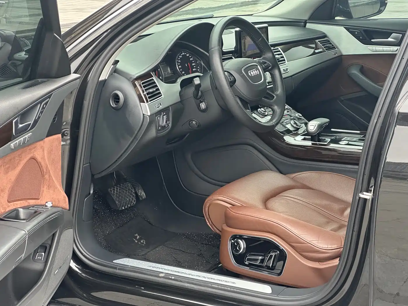 Audi A8 2014 A8L 45 TFSI quattro Luxury фото 10