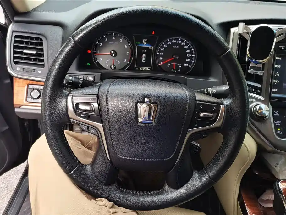 Toyota Crown 2015 2.5L Smart Edition фото 15
