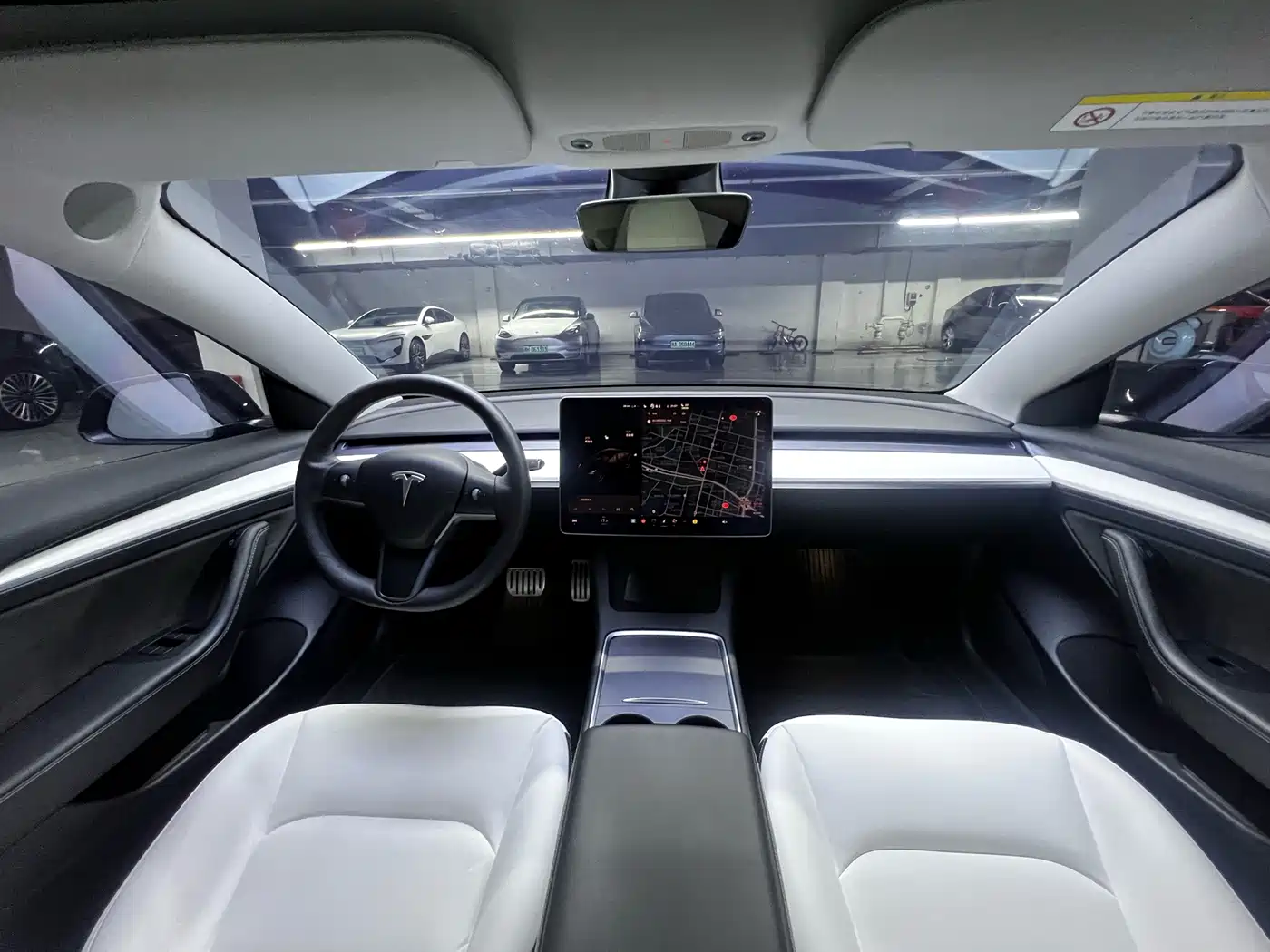 Фото 6 - Tesla Model 3