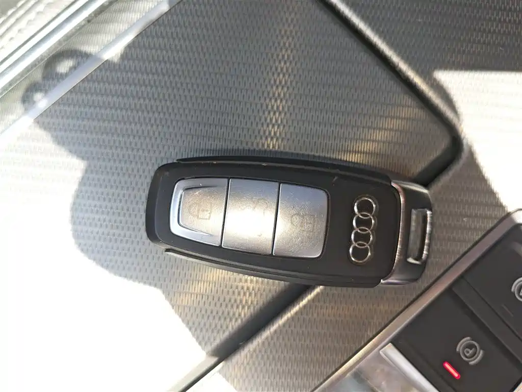 Audi A6L 2021 45 TFSI Exclusive Elegance фото 17