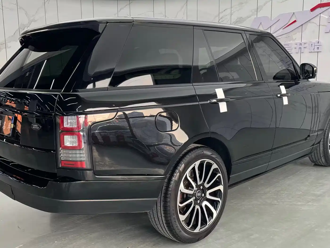 Land Rover Range Rover 2012 5.0 SC V8 Ultimate Genesis Edition фото 6