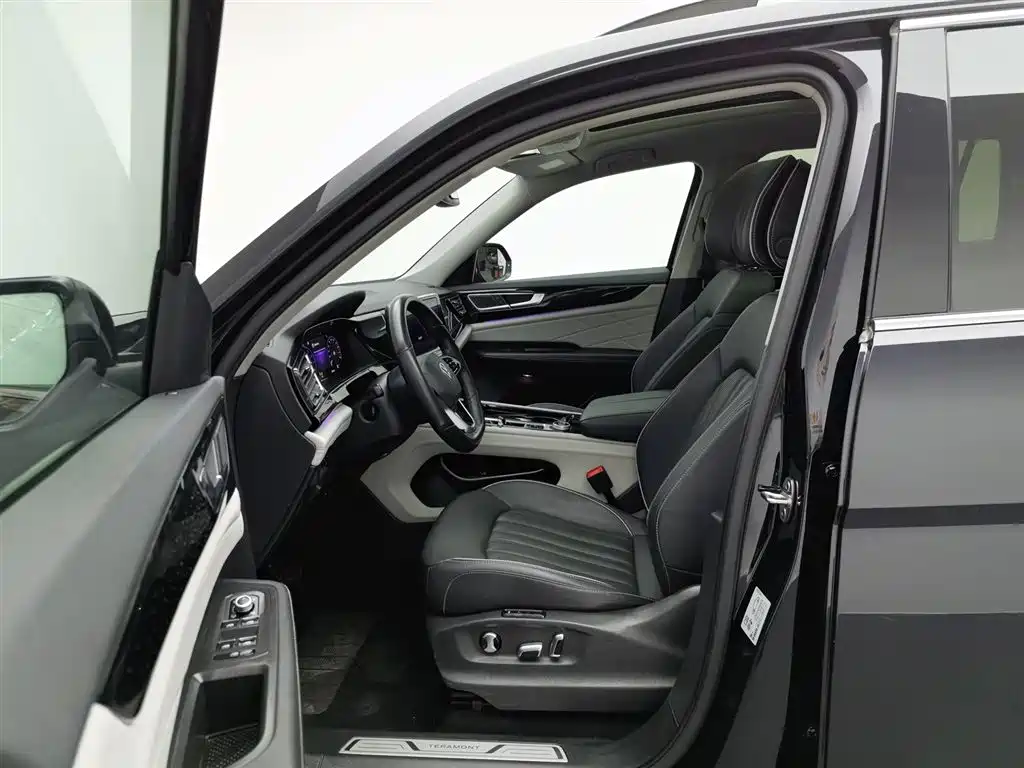 Volkswagen Teramont 2023 380TSI AWD Premium Luxury Edition фото 10