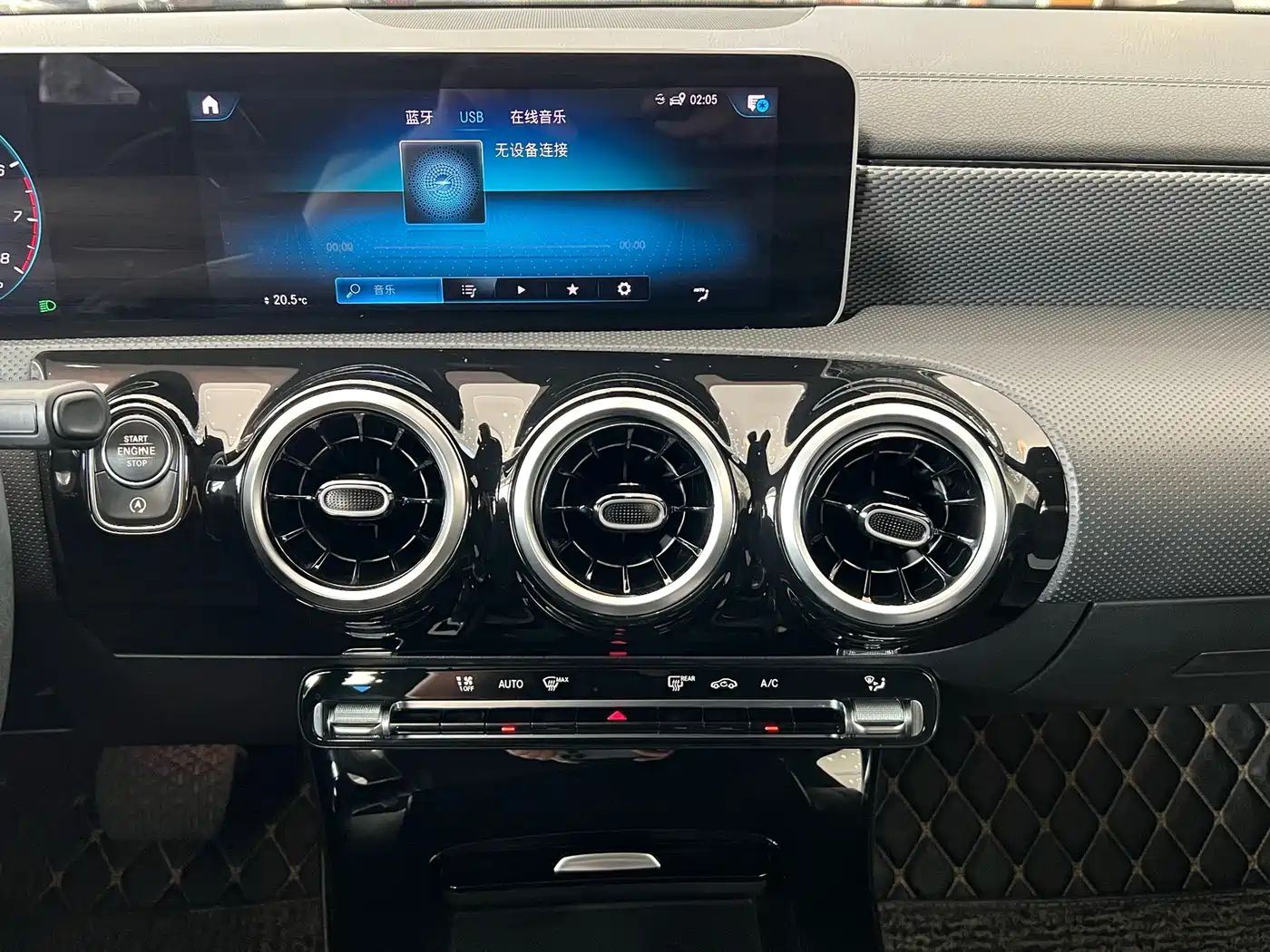 Mercedes-Benz A-Class 2019 A 200 L фото 12