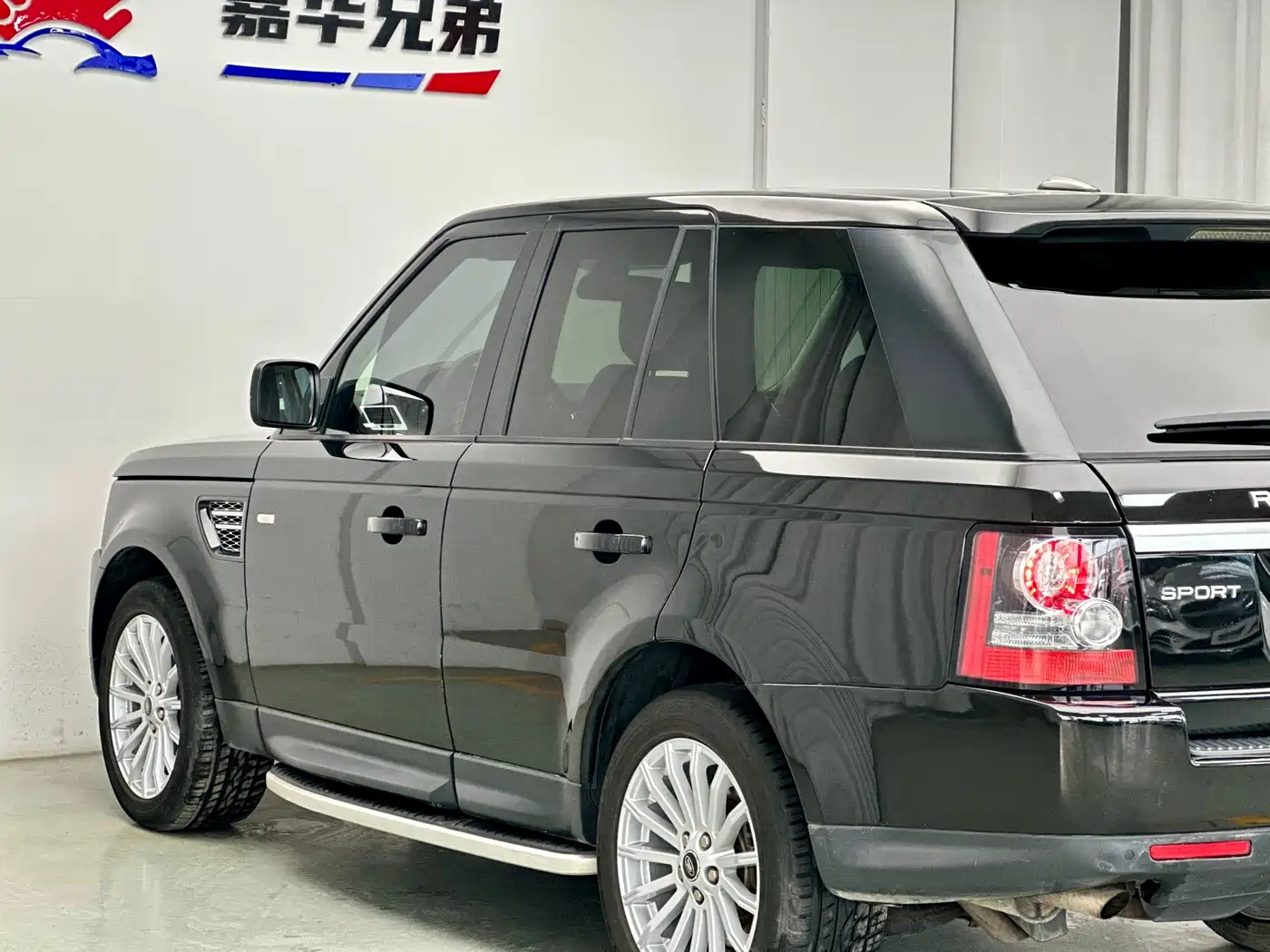 Land Rover Range Rover Sport 2013 5.0 NA V8 HSE фото 14