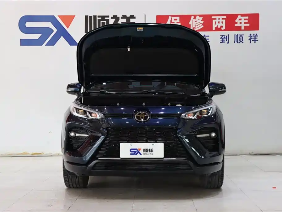 Toyota Wildlander 2020 2.0L CVT AWD Premium Edition фото 18