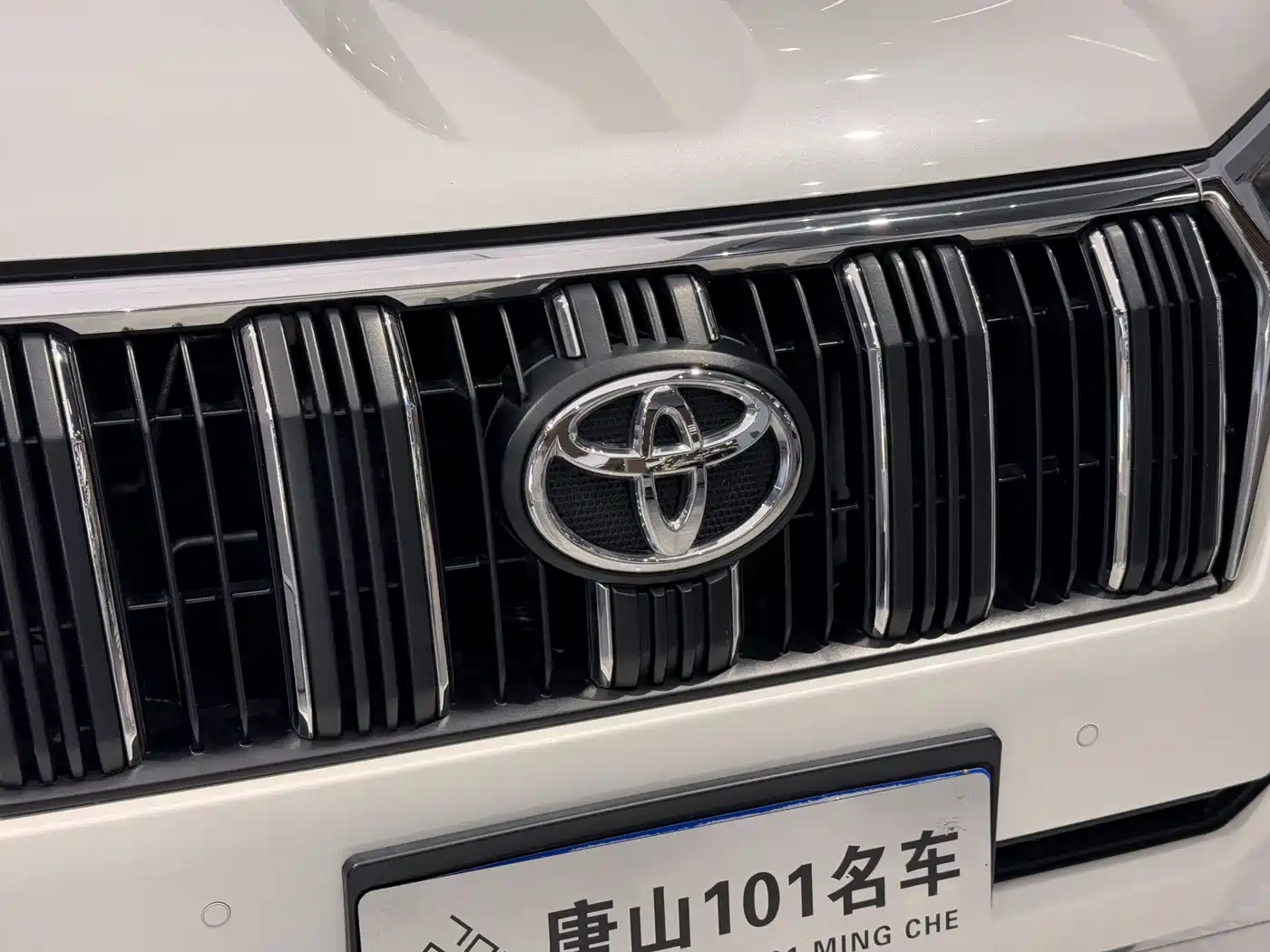 Toyota Prado 2018 3.5L Auto TX-L фото 4