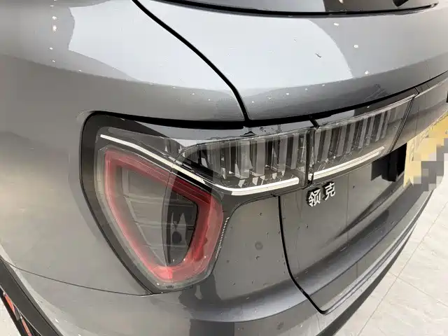 Lynk & Co 01 2019 2.0T 2WD Pro Edition China V фото 17