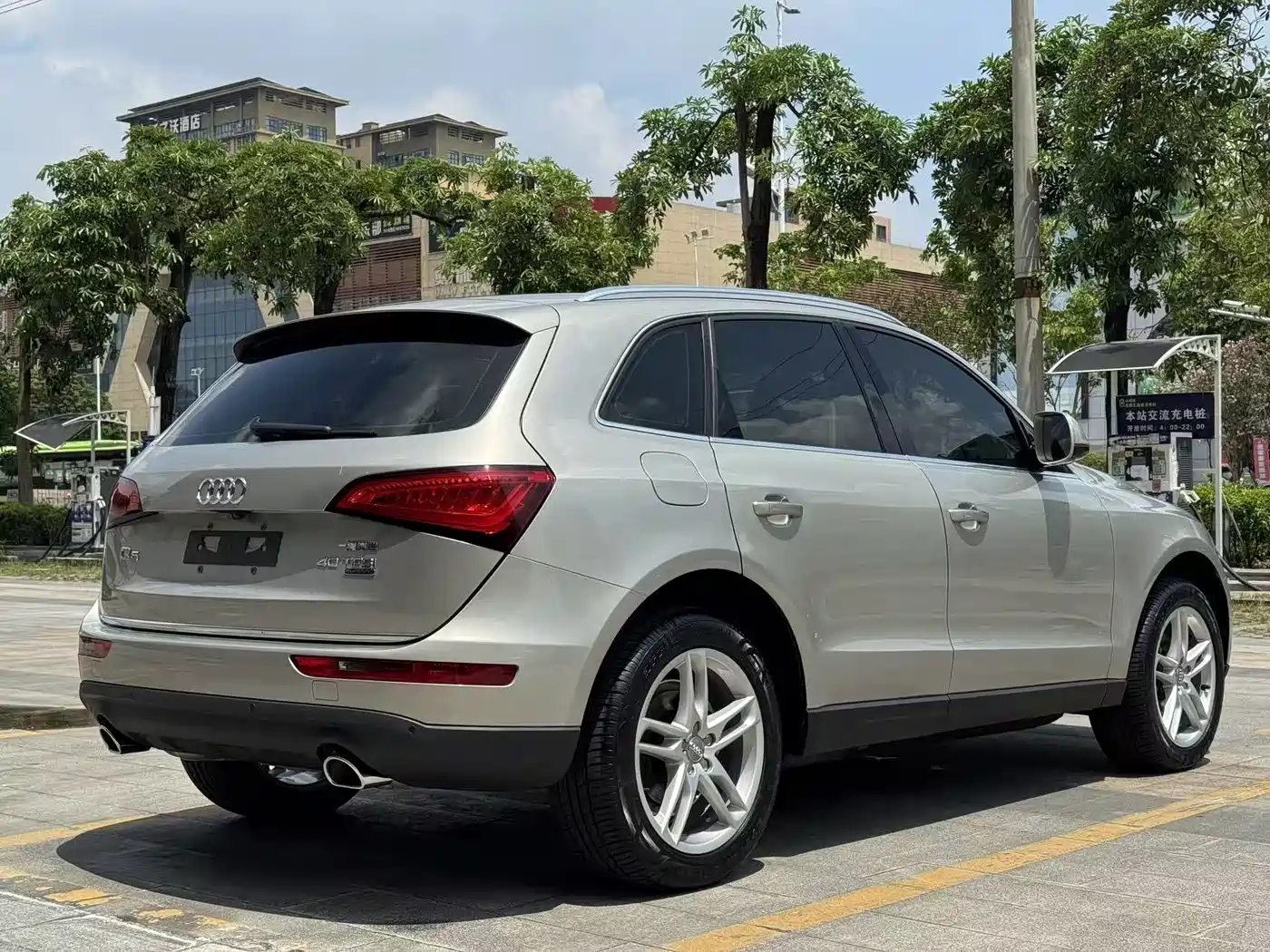 Audi Q5 2017 40 TFSI Technology фото 6