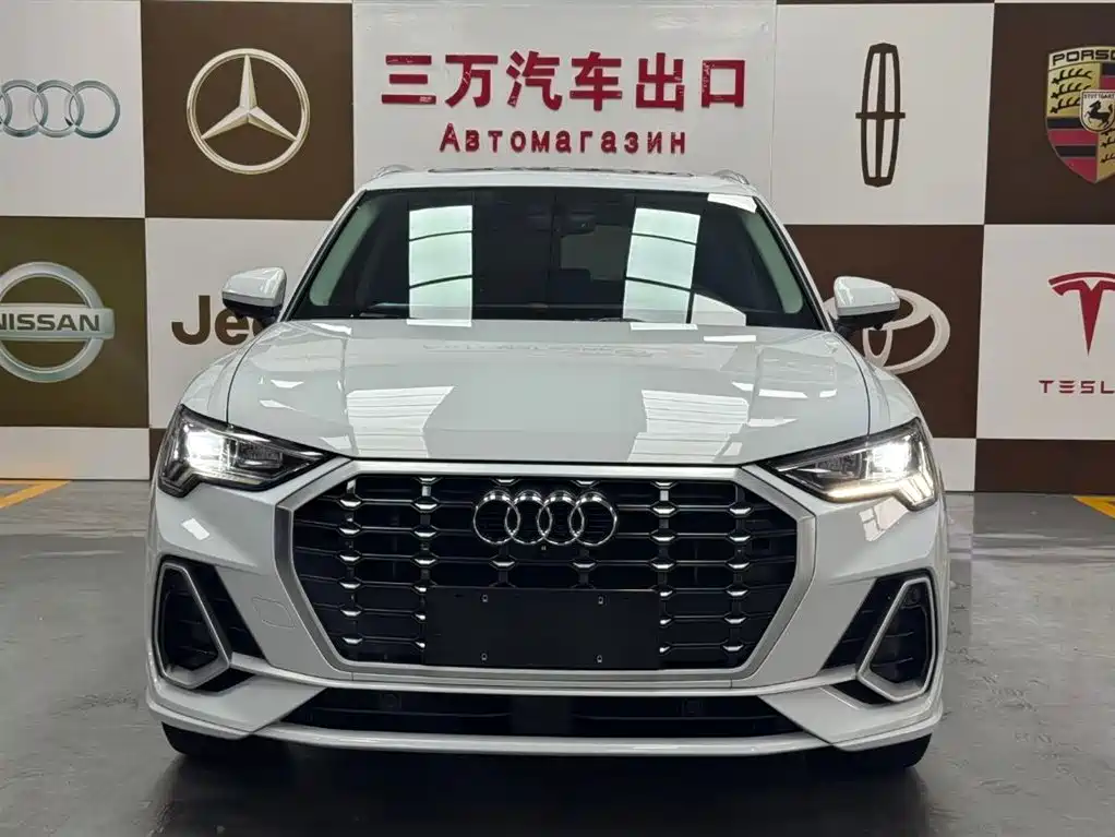 Audi Q3 2022 35 TFSI Fashion Dynamic фото 2