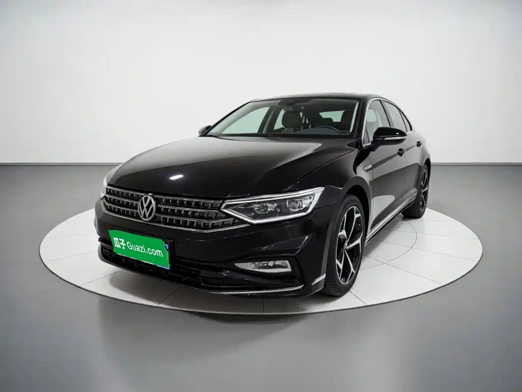 Volkswagen Magotan 2023 Model 2 Million Commemorative Edition 330TSI DSG Luxury