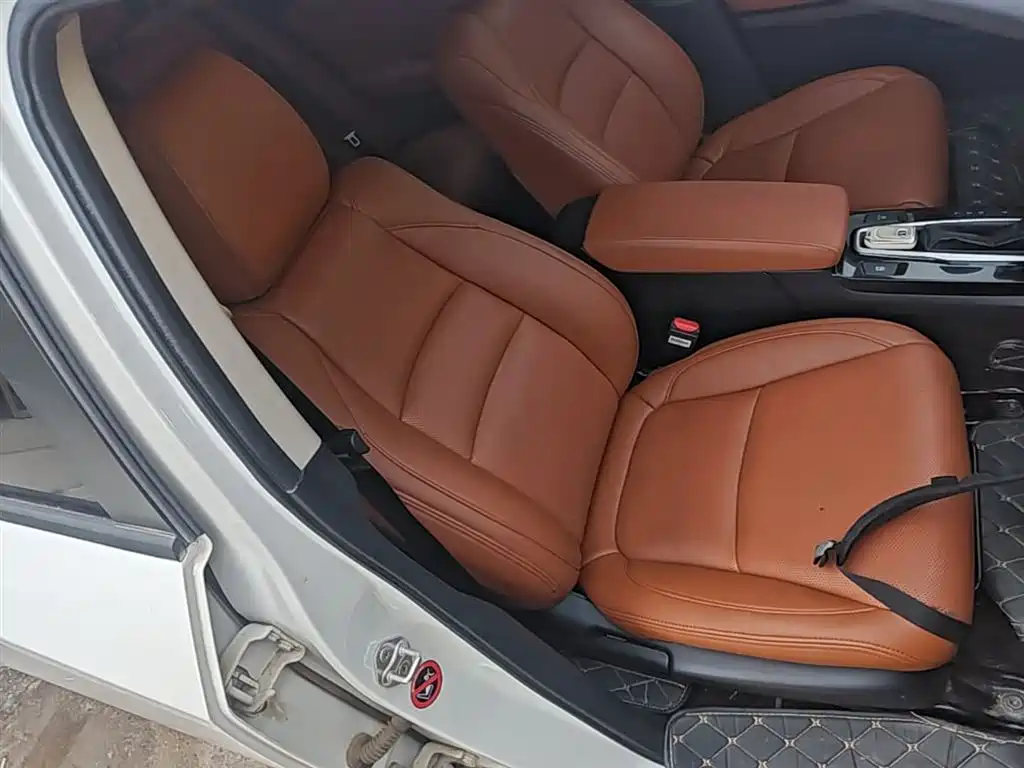 Honda ENVIX 2021 2019 180TURBO CVT Delight Edition China VI
