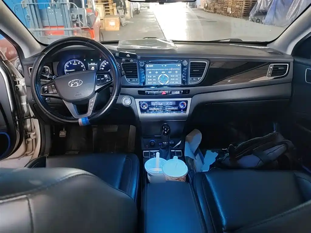 Hyundai Mistra 2014 1.8L Auto Premium DLX фото 10