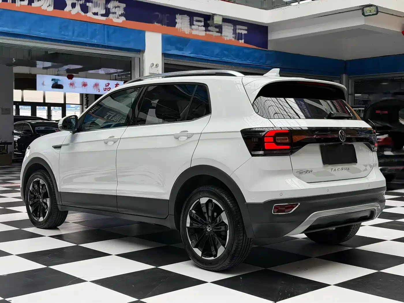 Volkswagen Tanying 2021 1.5L Automatic Smart Connect Edition фото 9