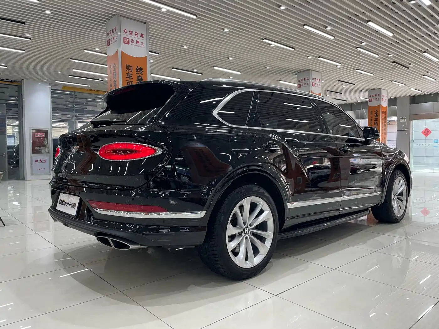 Bentley Bentayga 2025 2024 4.0T V8 Long Wheelbase