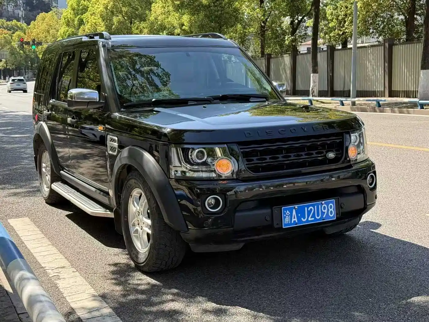 Land Rover Discovery 2009 Model 2.7 TDV6-S фото 3