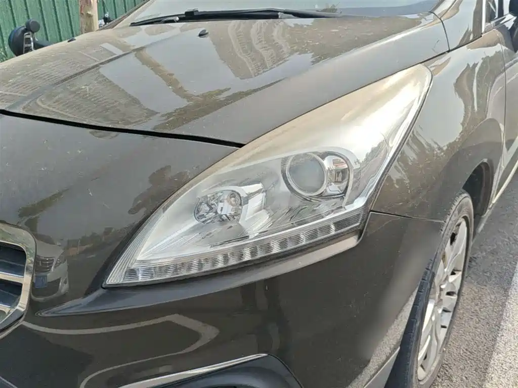 Peugeot 3008 2015 2.0L Automatic Trend Edition фото 24