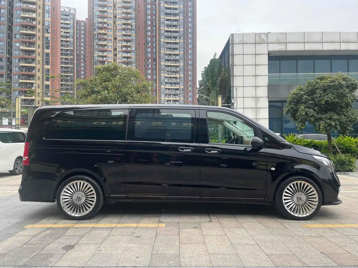 Mercedes-Benz Vito 2016 2.0T Elite Edition фото 5