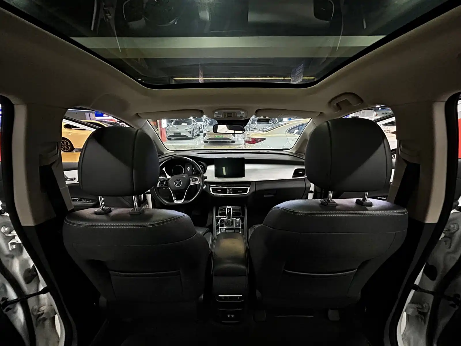 Фото 7 - BYD Song MAX