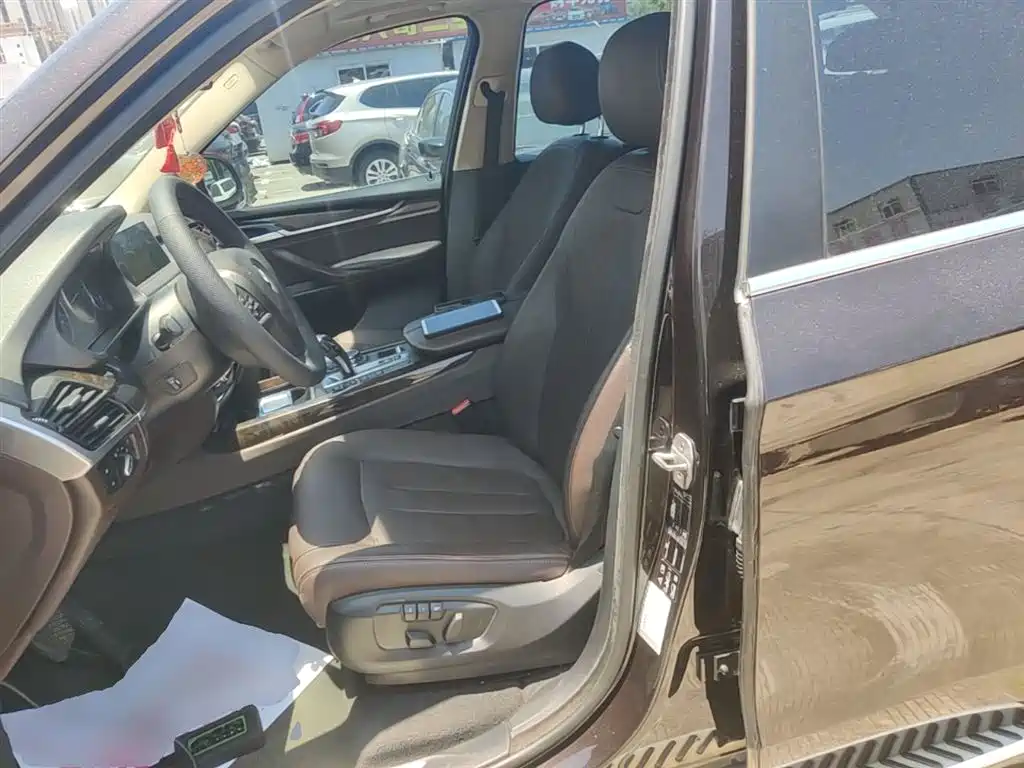 BMW X5 (Import) 2015 xDrive28i фото 15