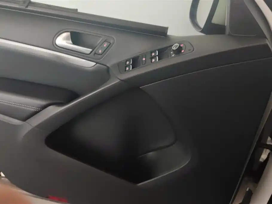 Volkswagen Tiguan 2017 300TSI Automatic 2WD Silk Road Comfort Edition фото 7