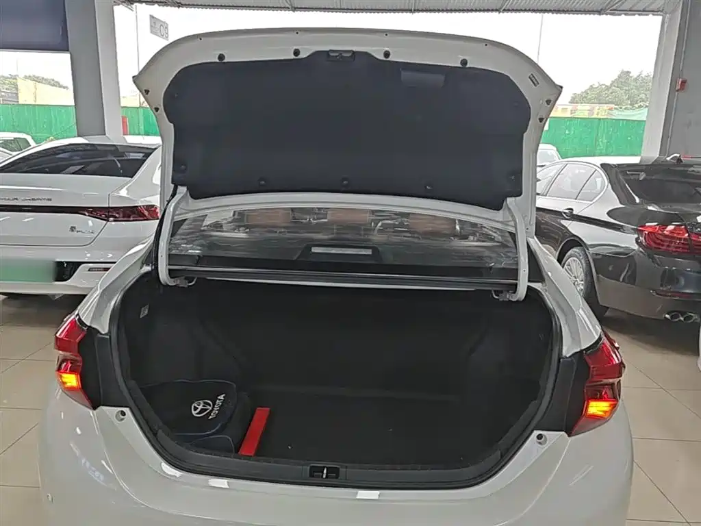 Toyota Levin Twin Engine E+ 2019 1.8PH V E-CVT Luxury Edition фото 19