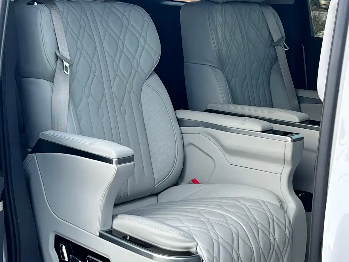 Buick GL8 2025 Model Landglory Smart Edition фото 16