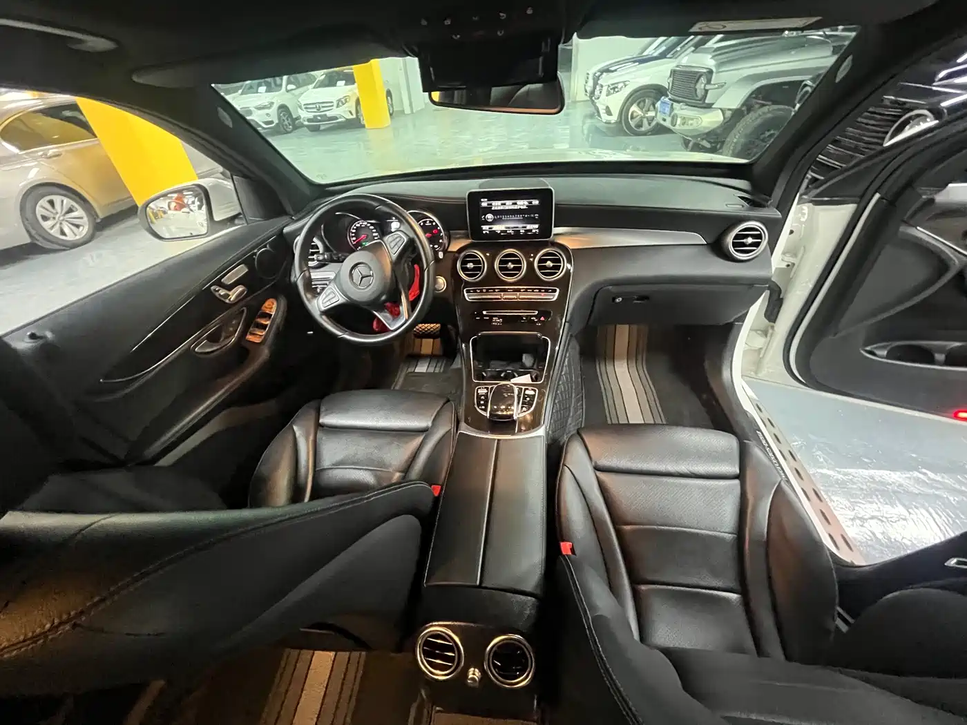 Mercedes-Benz GLC 2019 GLC 260 4MATIC Dynamic фото 4