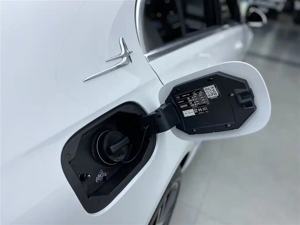 Mercedes-Benz C-Class 2023 Facelift C 260 L Sport Edition фото 28