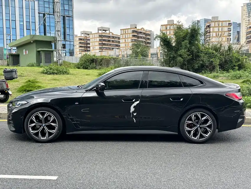 BMW 4 Series 2022 430i Gran Coupe M Sport Night Package фото 18