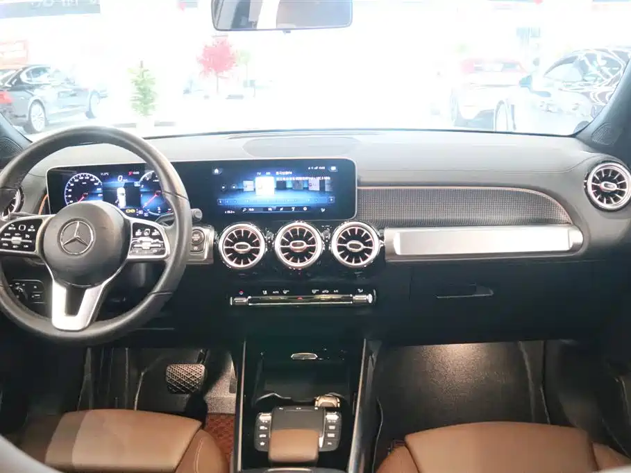 Mercedes-Benz GLB 2020 Facelift GLB 200 Style фото 5