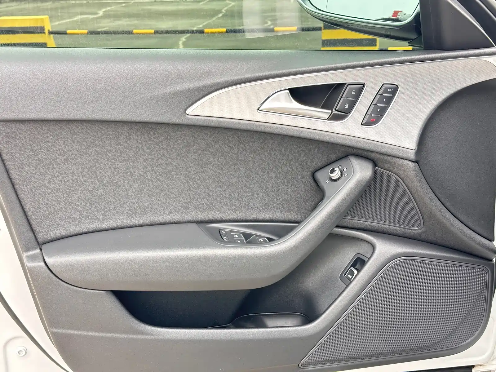 Фото 14 - Audi A6 (Import)