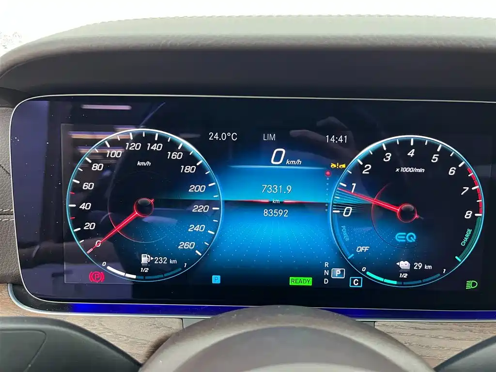 Mercedes-Benz E-Class New Energy 2023 E 350 e L Plug-in Hybrid Sedan фото 9