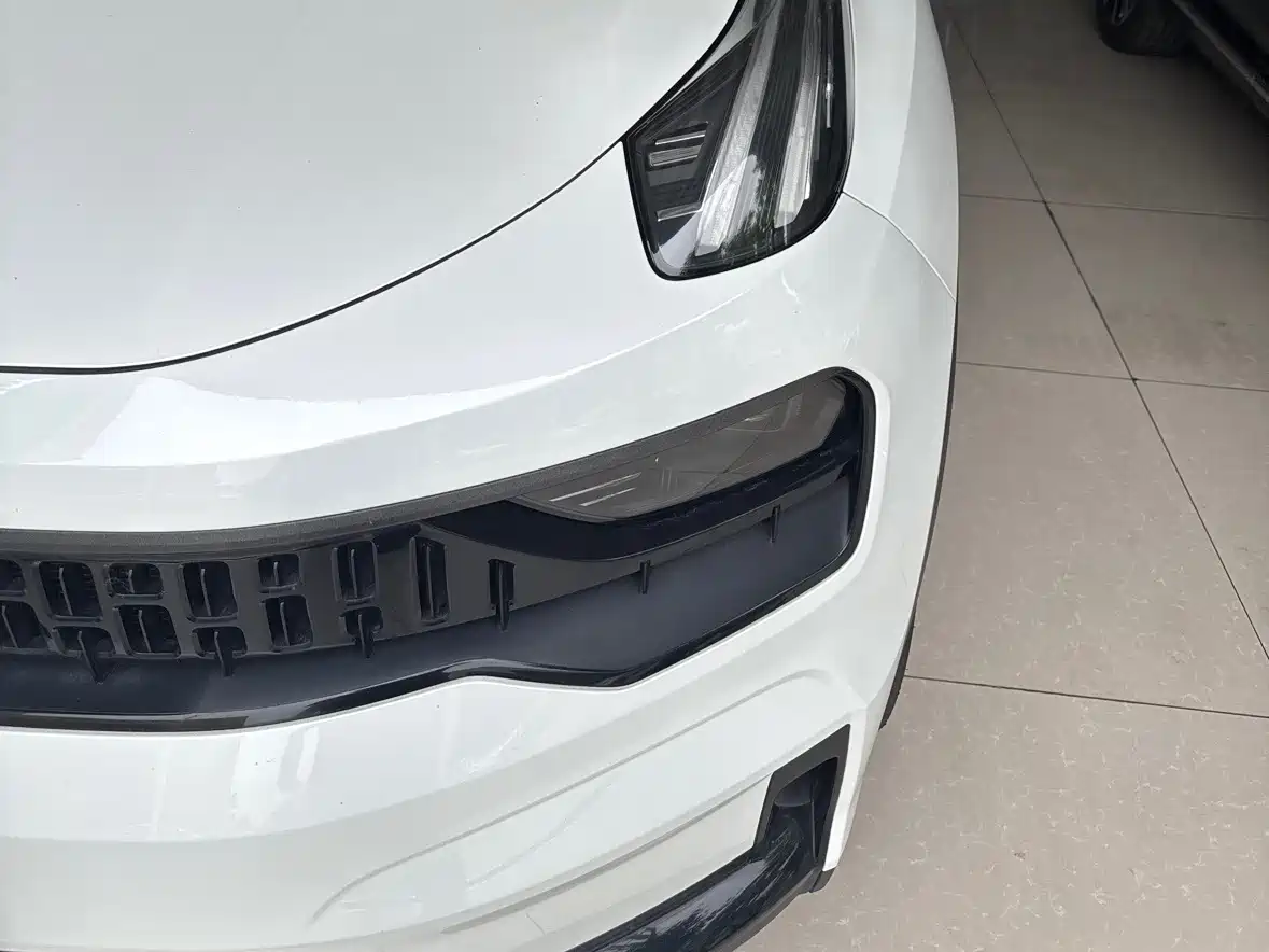 Lynk & Co 05 2020 2.0TD 4WD Power Plus фото 6