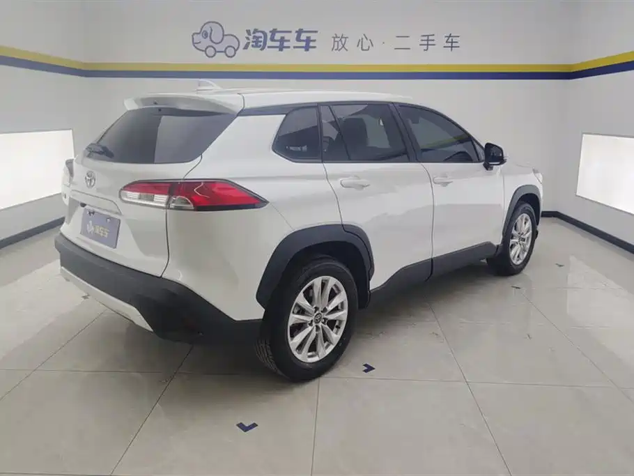 Toyota Corolla Cross 2024 Model 2.0L Pioneer Edition фото 3