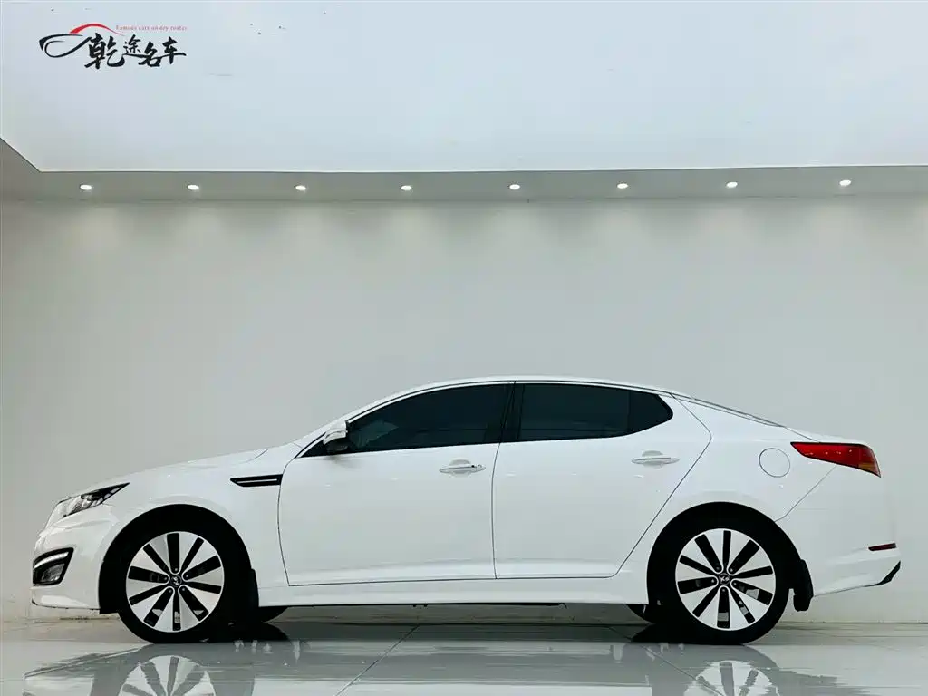 Kia K5 2011 2.0L Automatic DLX фото 4