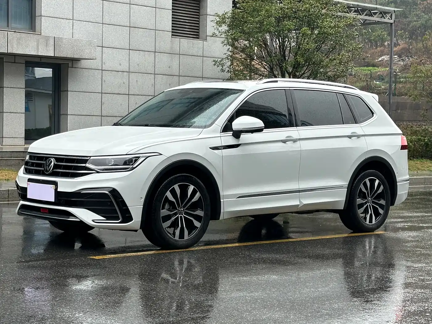 Volkswagen Tiguan L 2023 330TSI Auto 2WD R-Line Premium Edition