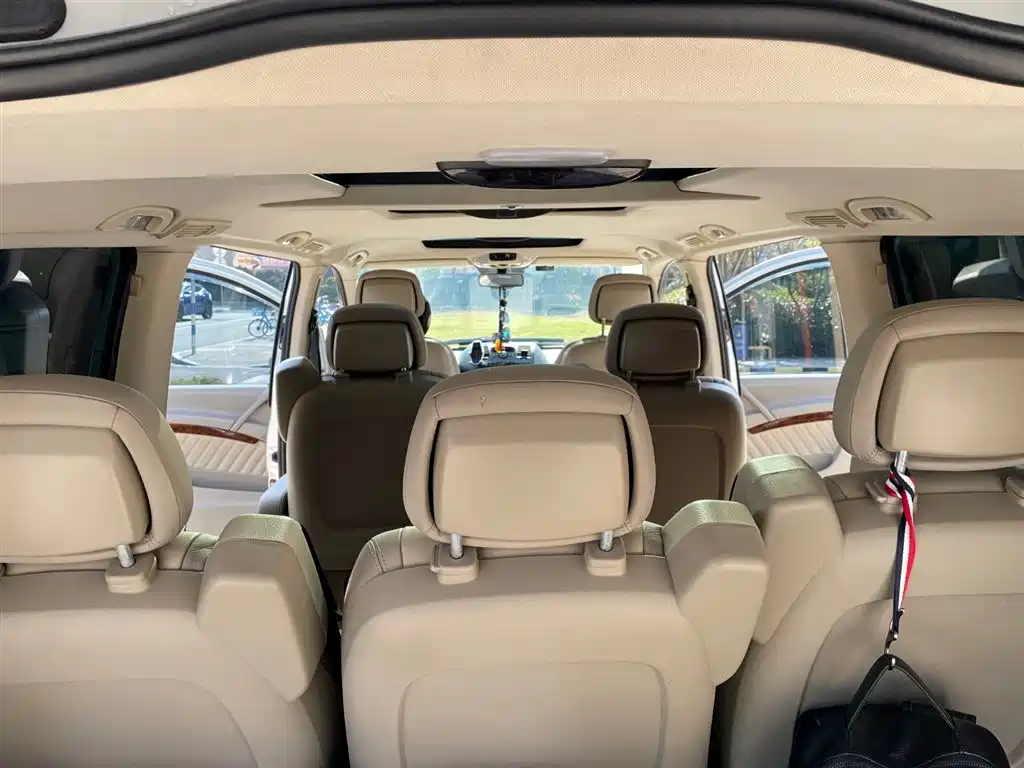 Mercedes-Benz Viano 2011 2.5L Prestige Edition фото 8